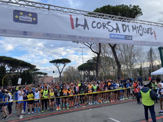 La corsa di Miguel, oltre 8mila runner ai blocchi di partenza, vincono Michele Fontana e Sveva Fascetti