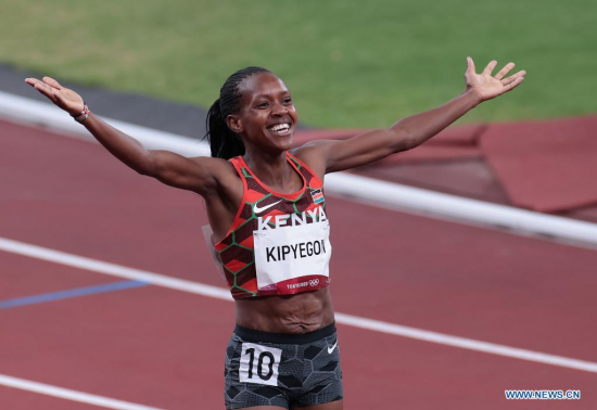 La 'regina' dei 1.500, Faith Kipyegon, si prepara a imitare Kipchoge: quanto veloce puÃ² correre in una maratona?