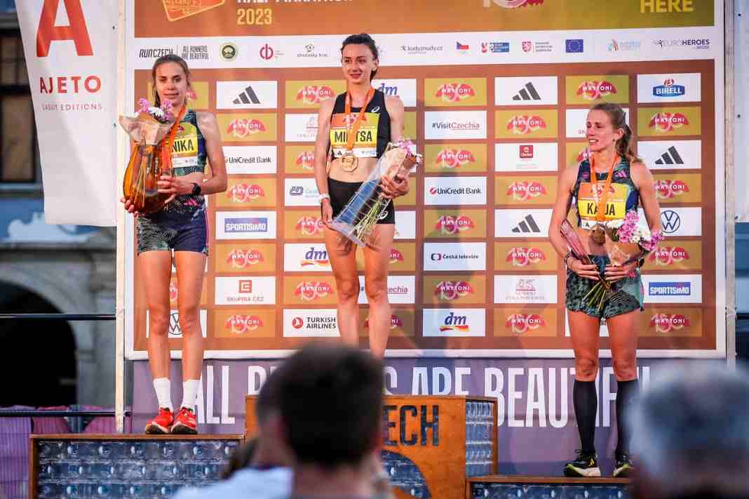 Il polacco Grycko e la bulgara Mircheva vincono la Mattoni ÄŒeskÃ© BudÄ›jovice Half Marathon, seconda tappa di EuroHeroes