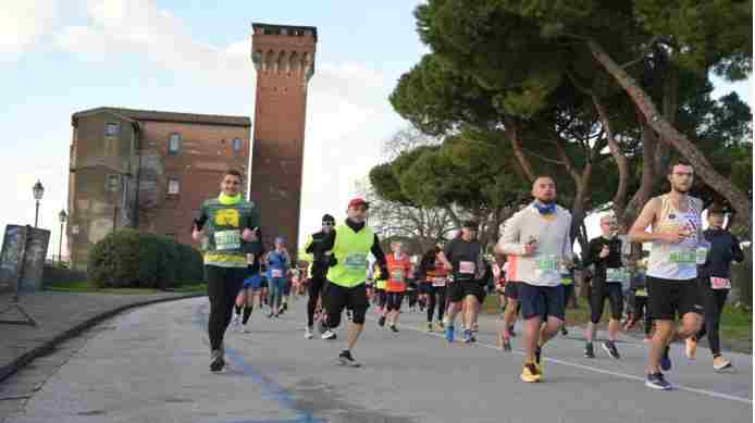 XXIV Maratona di Pisa, il 17 dicembre si corre su un percorso da personal best