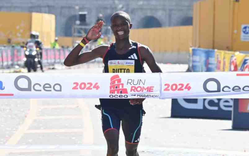 Maratona di Roma: record del percorso di Asbel Rutto, per le donne vince Ivyne Lagat