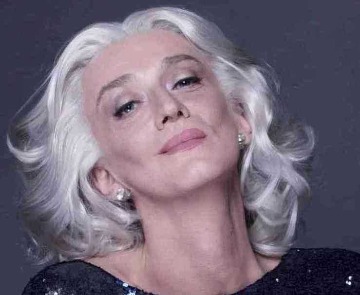 Drusilla Foer al Festival di Sanremo divide la politica