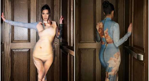 Kourtney Kardashian appare nuda sui social: la tendenza dellâ€™abito naked spopola tra le star