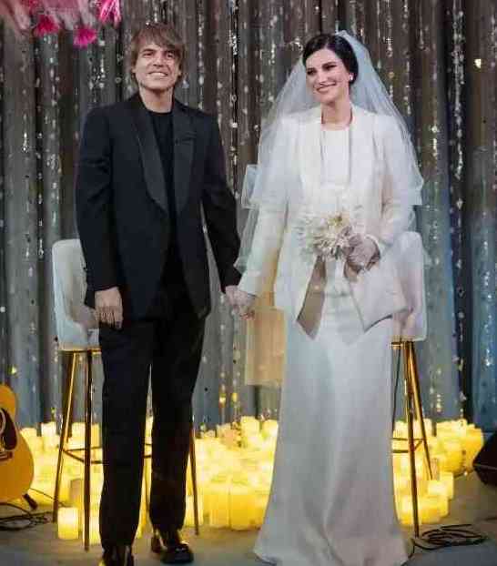 Laura Pausini e Paolo Carta si sono sposati le foto del matrimonio