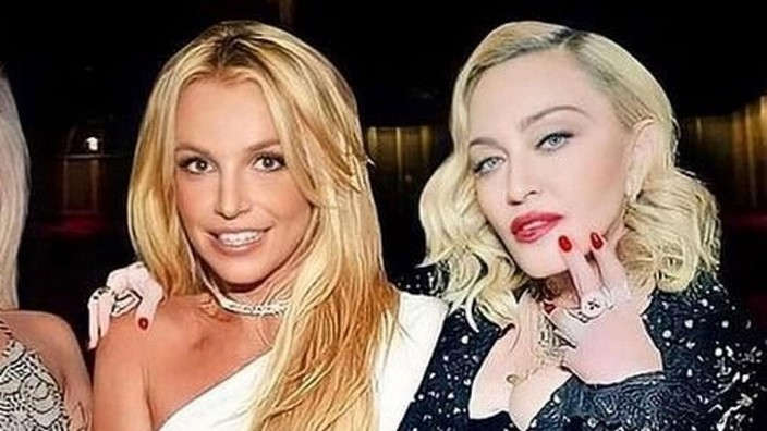 Madonna vuole fare un tour mondiale con Britney Spears