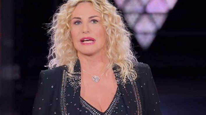 Antonella Clerici non entra nellâ€™abito della finale di The Voice: a dieta fino a venerdÃ¬