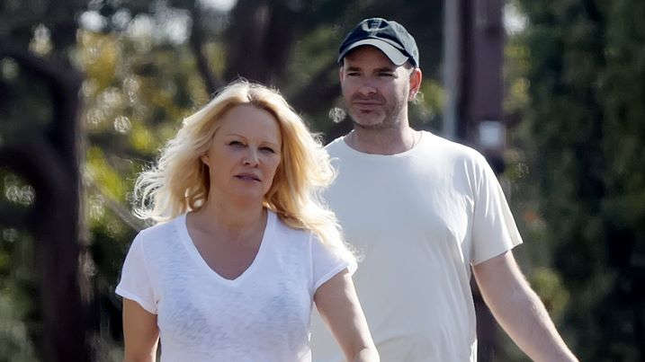 Pamela Anderson, un altro matrimonio al capolinea: Ã¨ il sesto divorzio