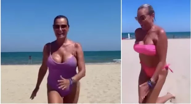 Simona Ventura incanta ancora in spiaggia: bikini da urlo a Rimini e pioggia di like